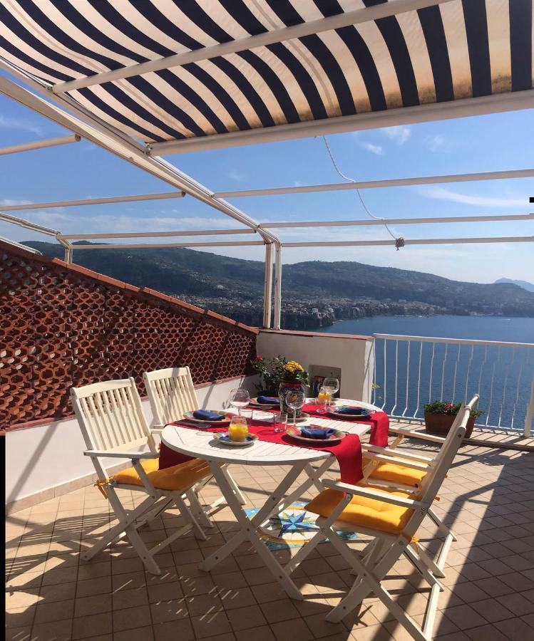 Appartamento Bella Vista House-Sorrento coast - free parking Vico Equense Esterno foto