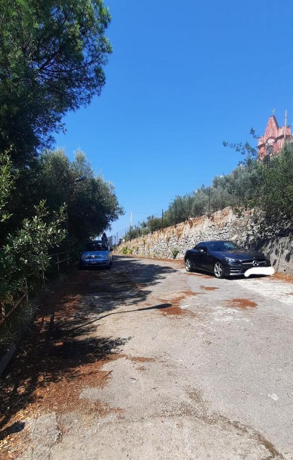 Appartamento Bella Vista House-Sorrento coast - free parking Vico Equense Esterno foto