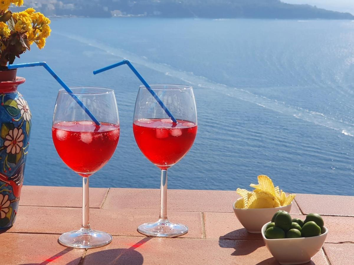 Appartamento Bella Vista House-Sorrento coast - free parking Vico Equense Esterno foto